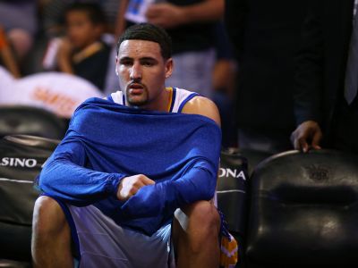 Opora Golden State Thompson asi nastúpi už v prvom finále