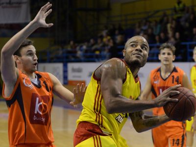 Hviezdou 8. kola SBL Reginald Keely, Mičuda chváli Pejoviča a Lenárta