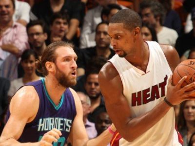 Bosh pri návrate potiahol Miami k triumfu nad Charlotte