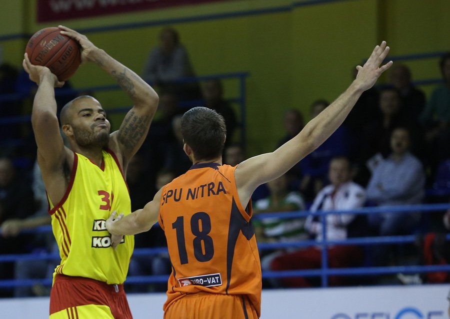 Hviezdou 10. kola SBL Reggie Keely, Mičudovi sa páčil duel majstra s vicemajstrom
