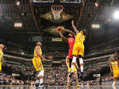 Indiana predviedla veľký obrat,Griffin doviedol Clippers k výhre v Detroite