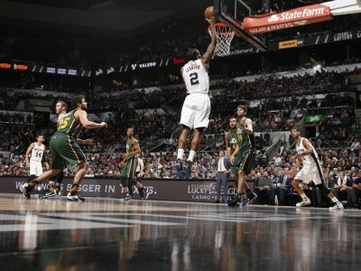 Spurs doma stále nezdolaní, nad Utahom zvíťazili 123:98