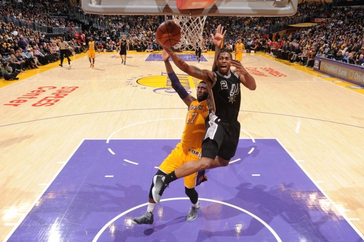 Trináste víťazstvo Spurs v sérii, obhajca zdolal Indianu