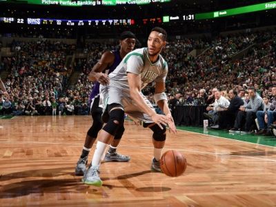 Boston zdolal Sacramento 128:119 a natiahol víťaznú šnúru na štyri zápasy