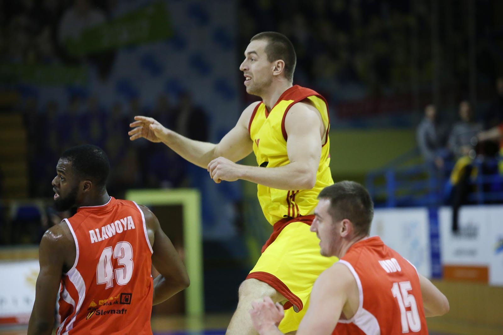 Býci sa pred play-off naladili víťazne