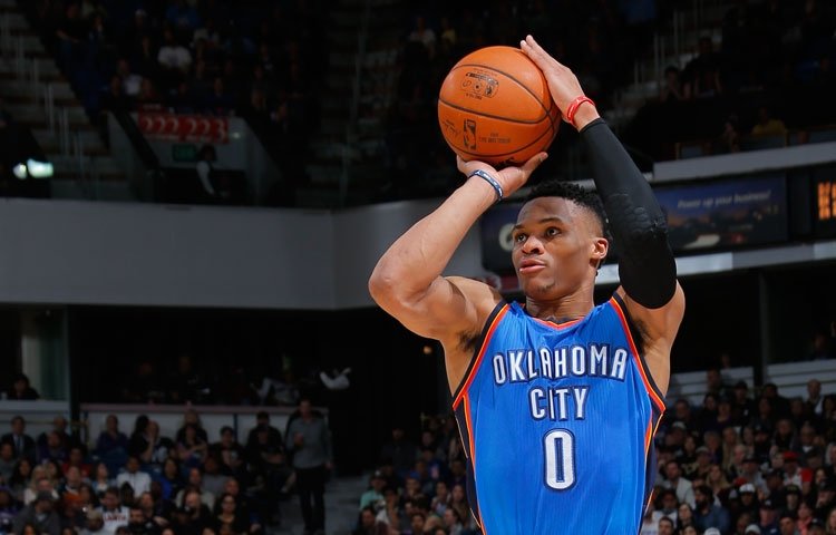 Westbrook a Antetokounmpo s triple-double, Thunder vyhral v Sacramente