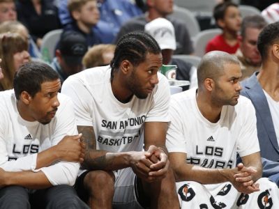 Spurs s 30. domácim víťazstvom pri návrate Ginobiliho