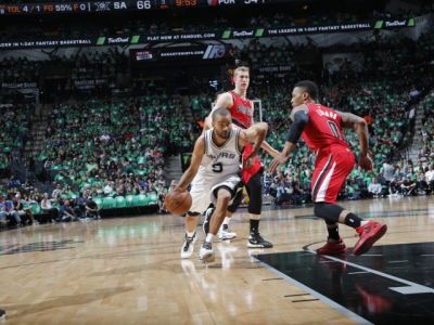 Spurs vybojovali 34.domáci triumf v rade, siahajú na rekord