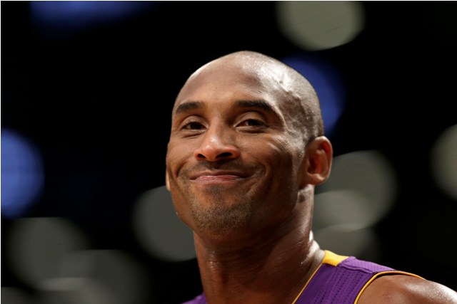 Legendárny Bryant sa po 20 sezónach v drese Lakers rozlúčil 60 bodmi