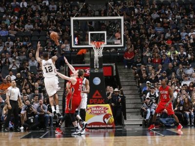 San Antonio rekordné, Miami do play off