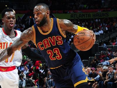 Cleveland vyhral v Atlante po predĺžení, rekordná séria GSW minulosťou