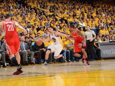 Golden State aj bez Curryho postúpil do ďalšieho kola