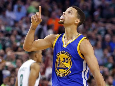 Curry opäť po roku s cenou pre najužitočnejšieho hráča NBA