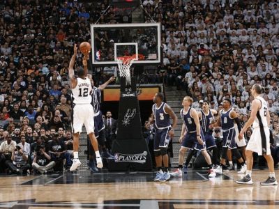 San Antonio vedie nad Oklahomou 1:0, v play off je bez prehry