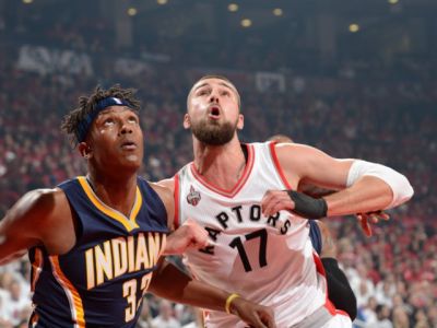 Toronto a Miami postúpili, hráči Golden State zdolali Portland