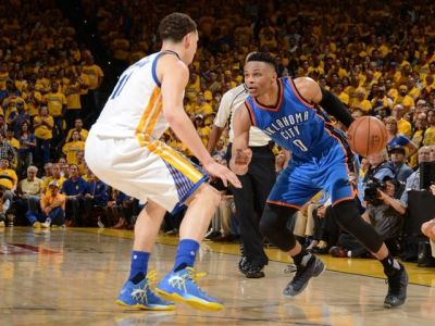 Thunder zdolali obhajcov titulu a ujali sa vedenia v sérii