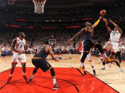 Toronto vyrovnalo stav série s Clevelandom na 2:2