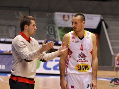 Bohunický s Pandulom potiahli Pardubice k dokonalému úvodu