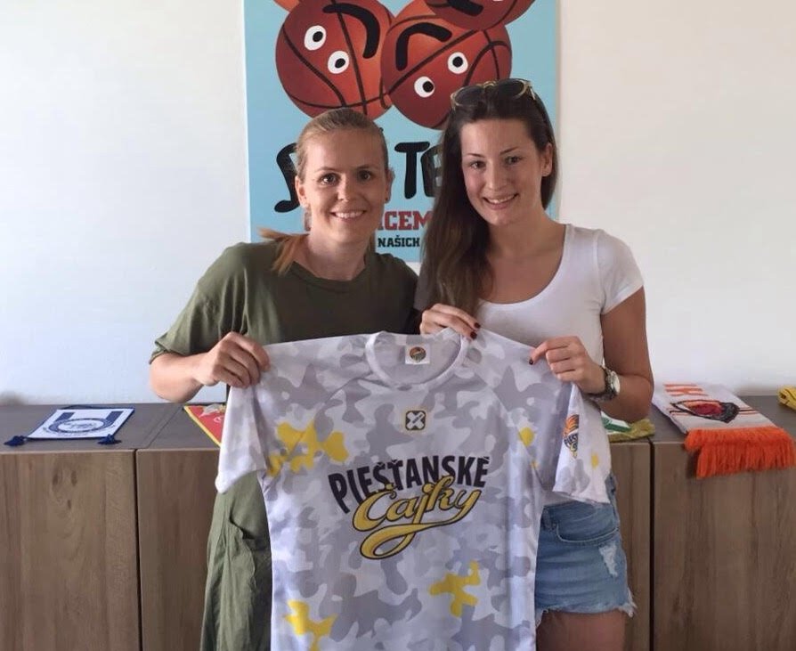 Prvou posilou Piešťanských Čajok je slovenská reprezentantka Angelika Slamová