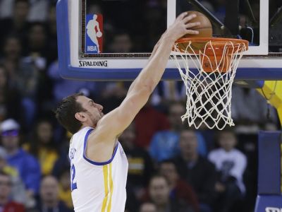 Bogut, Barnes aj Seth Curry do Dallasu