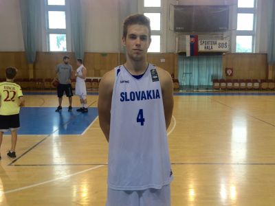 Slovákom vstup do tunaja vyšiel, Śkótov zdolali 74:56