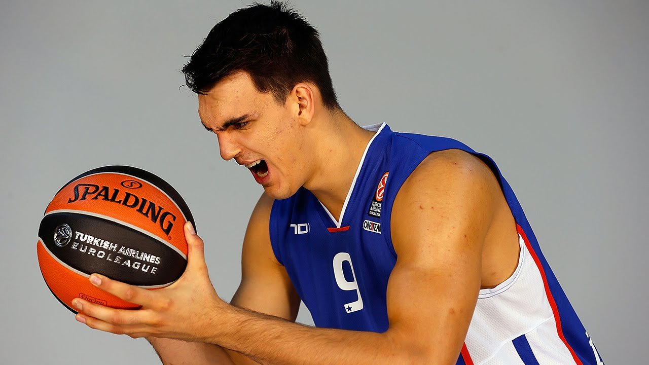 Philadelphia konečne dotiahla do NBA Daria Šariča