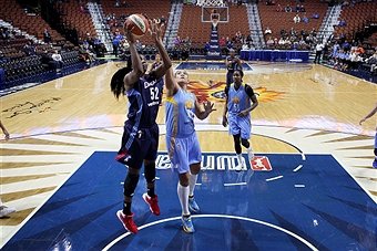 Chicago Sky uspeli proti Atlanta Dream a sú posledným účastníkom semifinále WNBA 2016