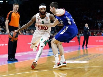V Európe sa stal hviezdou, teraz sa chce ukázať v NBA
