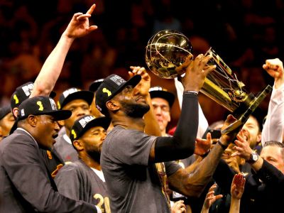 71. ročník NBA v znamení Golden State verzus zvyšok ligy