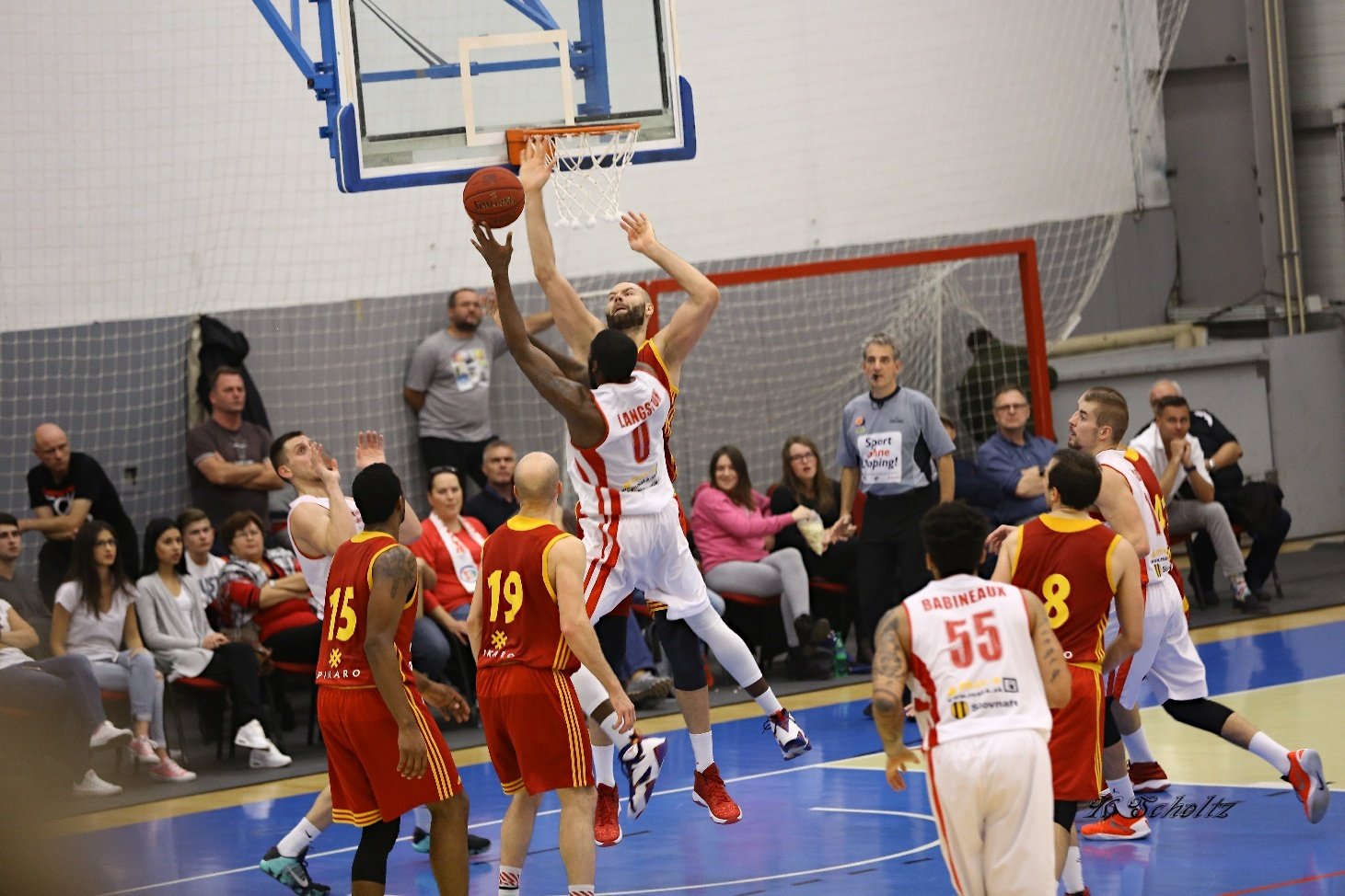 Košice vyhrali v Komárne, Handlová tesne v Spišskej