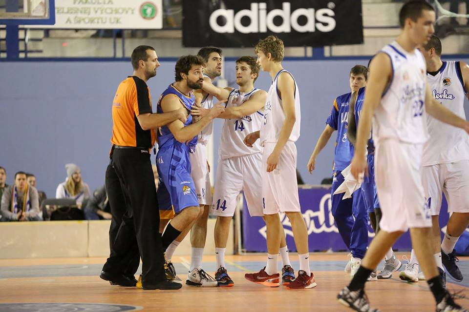 Krutá diagnóza pre Stojačiča. Lučenec: Rozhodcovia umožnili zákernú hru