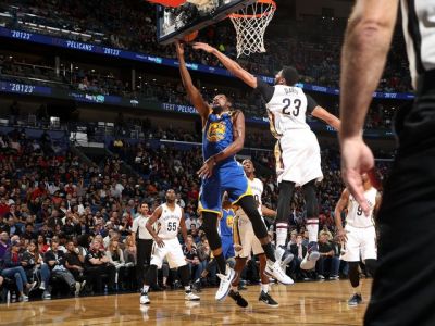 Golden State Warriors vyhrali v New Orleans 113:109, triple-double Greena