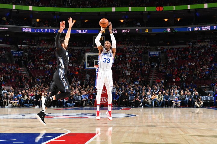 Covington rozhodol 0,2 s pred koncom o triumfe Philadelphie nad Minnesotou