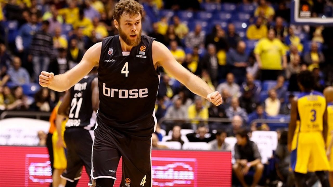 Taliani majú novú hviezdu, žiari v Eurolige za Bamberg