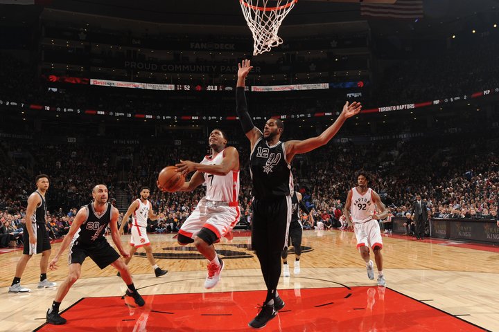 San Antonio zdolalo v šlágri Toronto