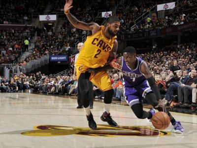 Cavaliers v kríze, premárnili 10-bodový náskok, podľahli Kings 112:116 pp
