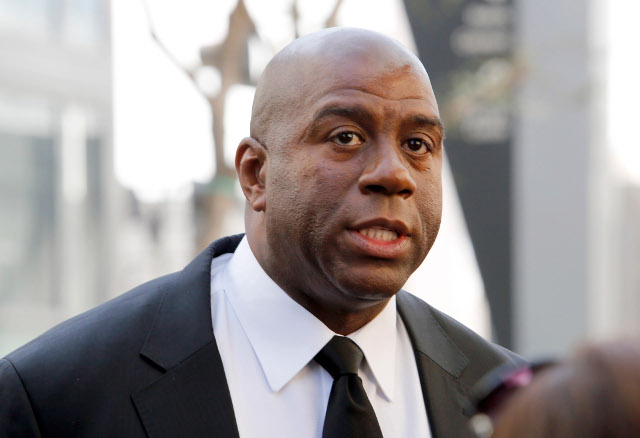 Lakers vyhodili GM, Magic Johnson bude prezidentom basketbalových operácií
