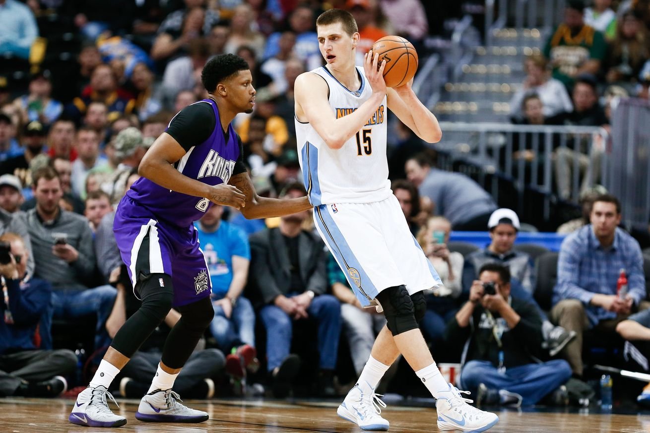 Nešiel mu telocvik, pil aj tri litre coly denne, dnes je vychádzajúcou hviezdou NBA