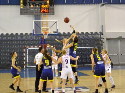 Nákupy v hodine dvanástej oživia ženské play-off