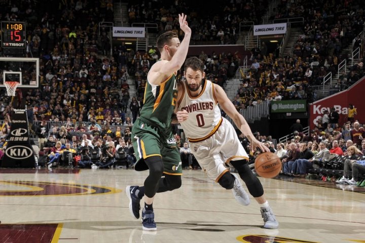 Clevelandu sa vrátil Love, ale zranili sa Irving a Shumpert