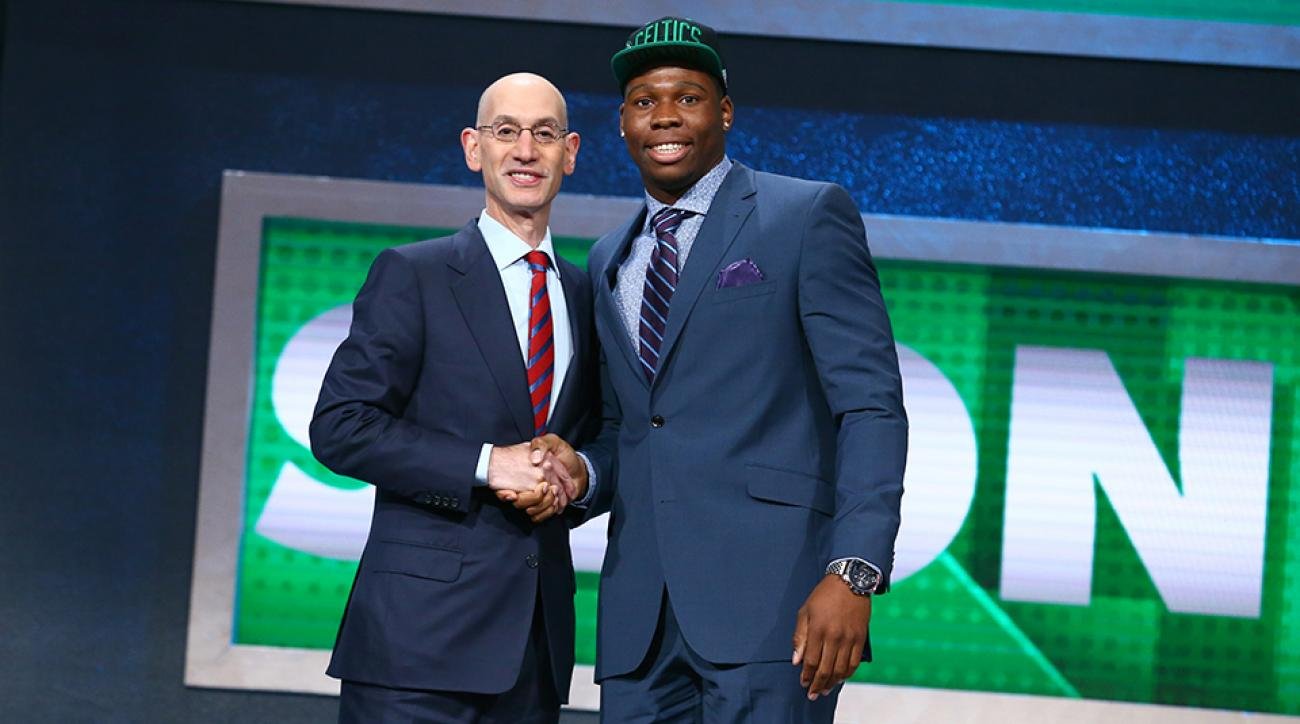 Tancujúci medveď sa vrátil z Číny a je pripravený hrať v NBA