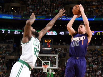 Devin Booker šiestym hráčom histórie so 70 bodmi v zápase