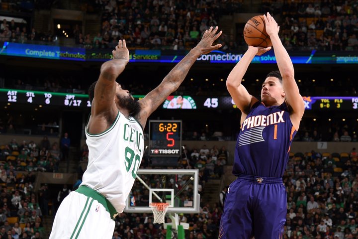 Devin Booker šiestym hráčom histórie so 70 bodmi v zápase