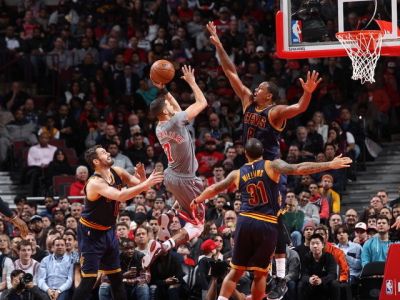 James je už siedmy najlepší strelec histórie, Clevelandu sa však nedarí
