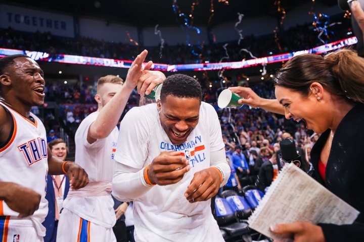 Westbrook sa 41. triple-double v sezóne vyrovnal historickému lídrovi Robertsonovi