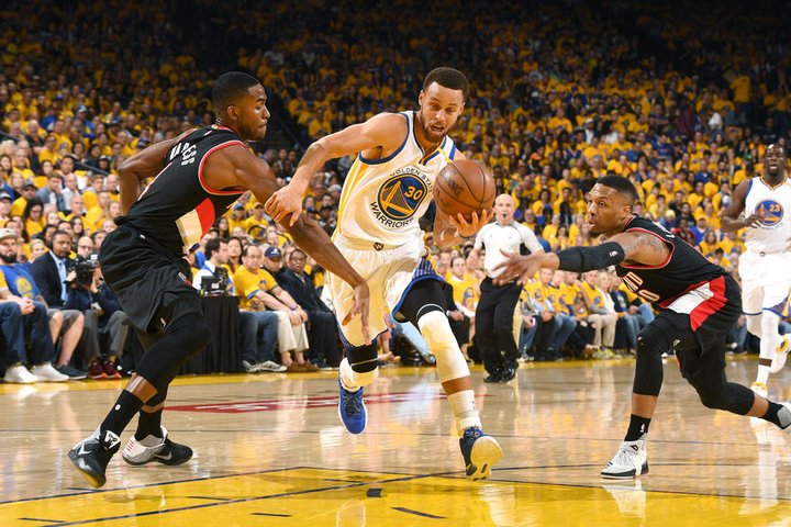 Víťazný vstup Golden State do play-off, nezaváhal ani Houston