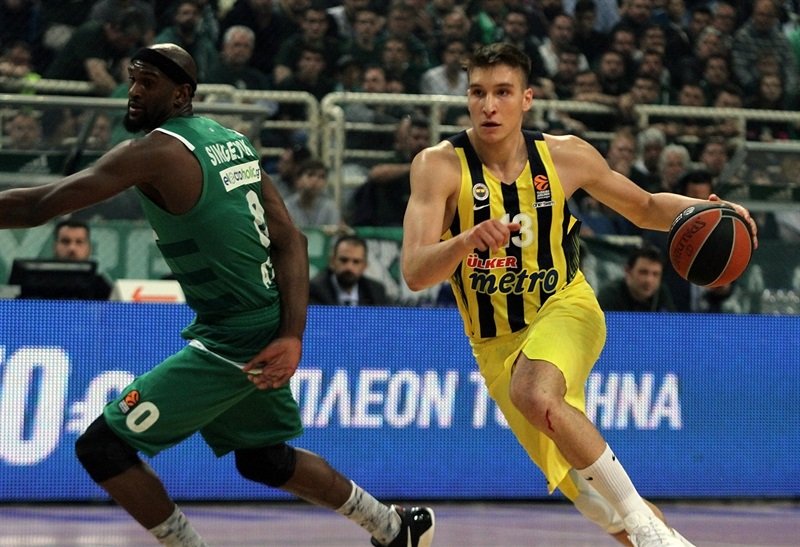 Fenerbahce vyhralo v Grécku nad Panathinaikosom
