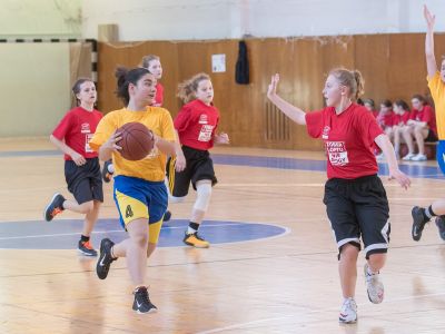 VIDEO Finálový  deň  PIEŠŤANSKEJ BASKETBALOVEJ LIGY  2016-17 dopísal  11. ročník súťaže