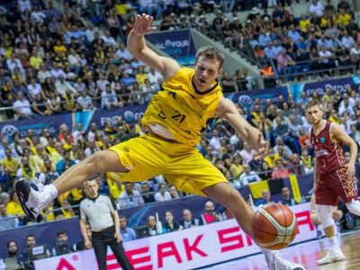 Domáce Tenerife vo finále proti Banvitu