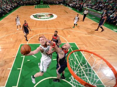 Boston vyradil Washington a vyzve Cleveland v konferenčnom finále